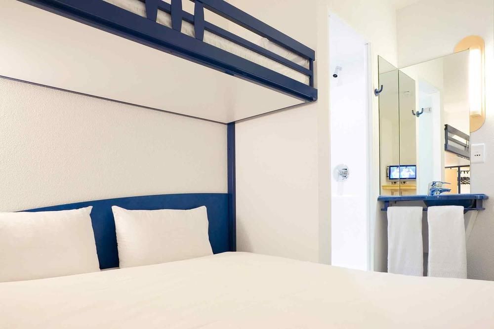 Ibis Budget Saint Lo Esterno foto